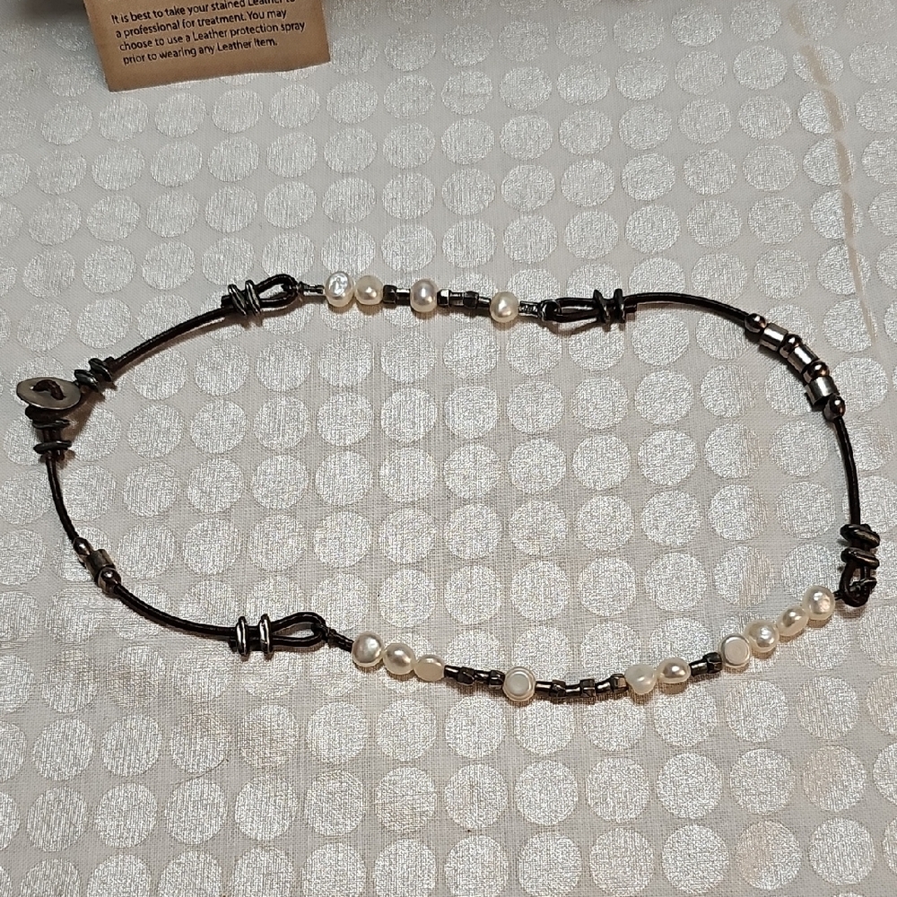 Silpada Pearl and Silver Necklace - Picture 2 of 8